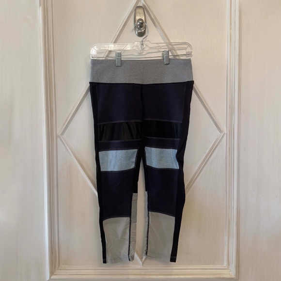 Splits 59 Black Blue Gray Rebel Capri Tights - Picture 2 of 4